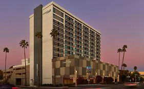 Courtyard by Marriott Los Angeles - Sherman Oaks